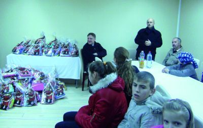 Svečanost u Sotu: Darovi HNV-a za djecu